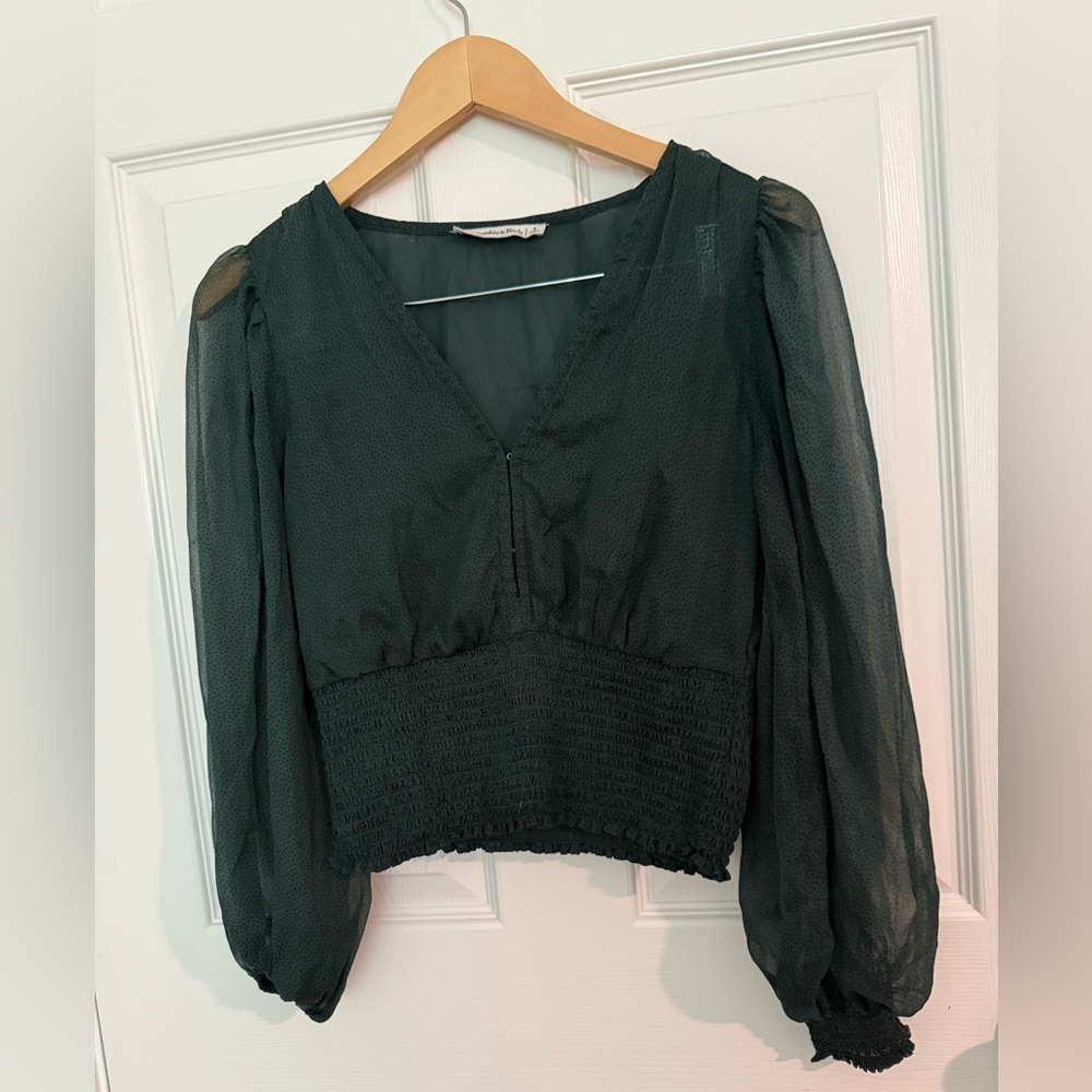 Abercrombie and Fitch Smocked Long Sleeve Crop Top Size Small